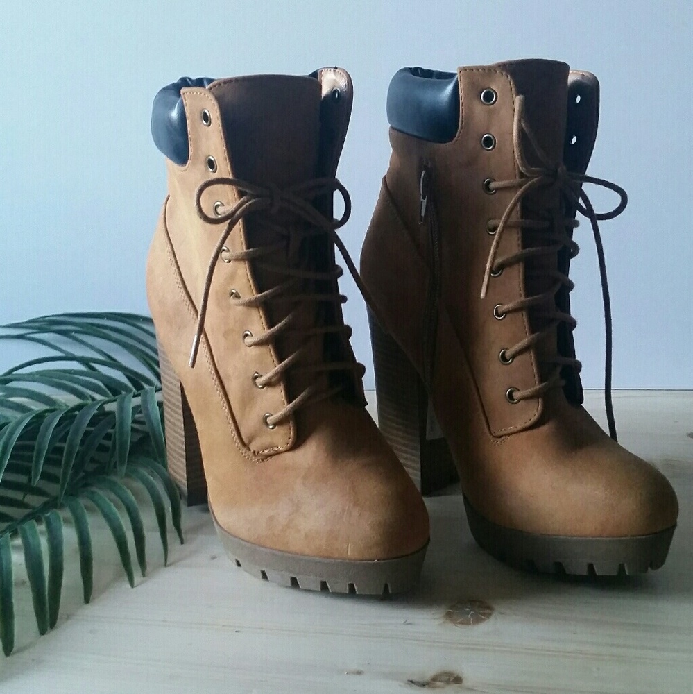 CHARLOTTE RUSSE HIGH HEEL WORK BOOTS